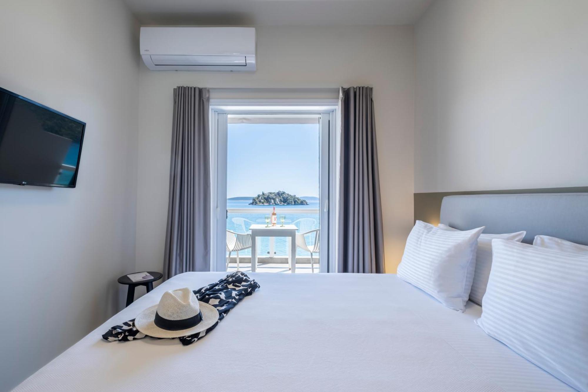 Nelly'S Apartments Tolo Ngoại thất bức ảnh