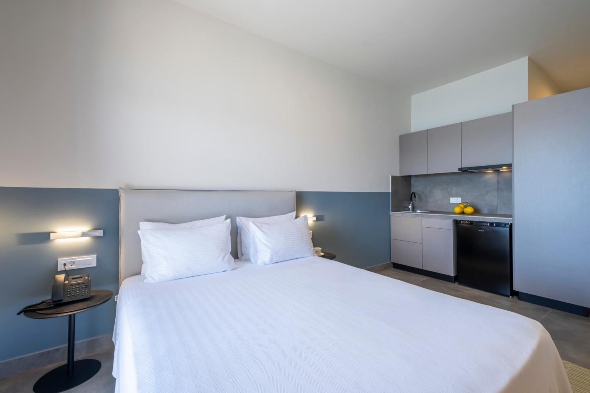 Nelly'S Apartments Tolo Ngoại thất bức ảnh